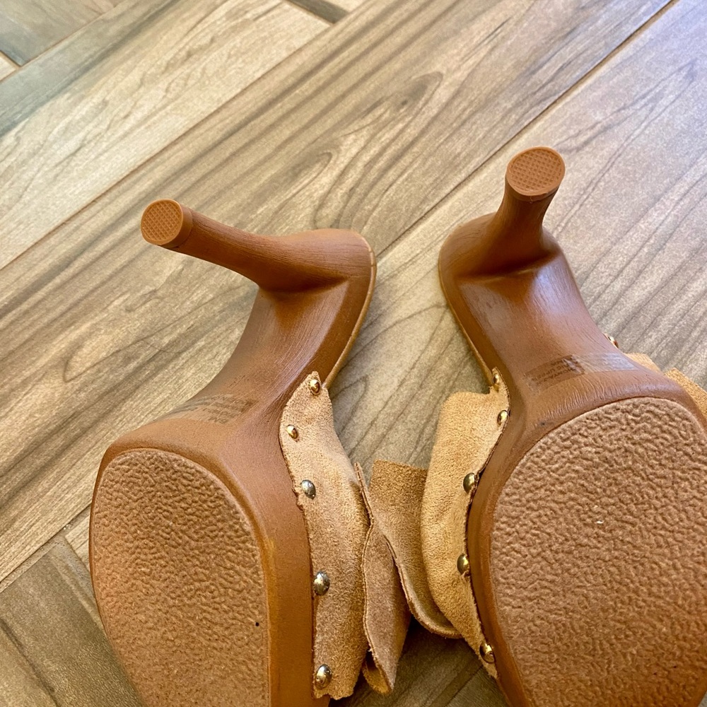 Platform heels - Picture 3 of 5